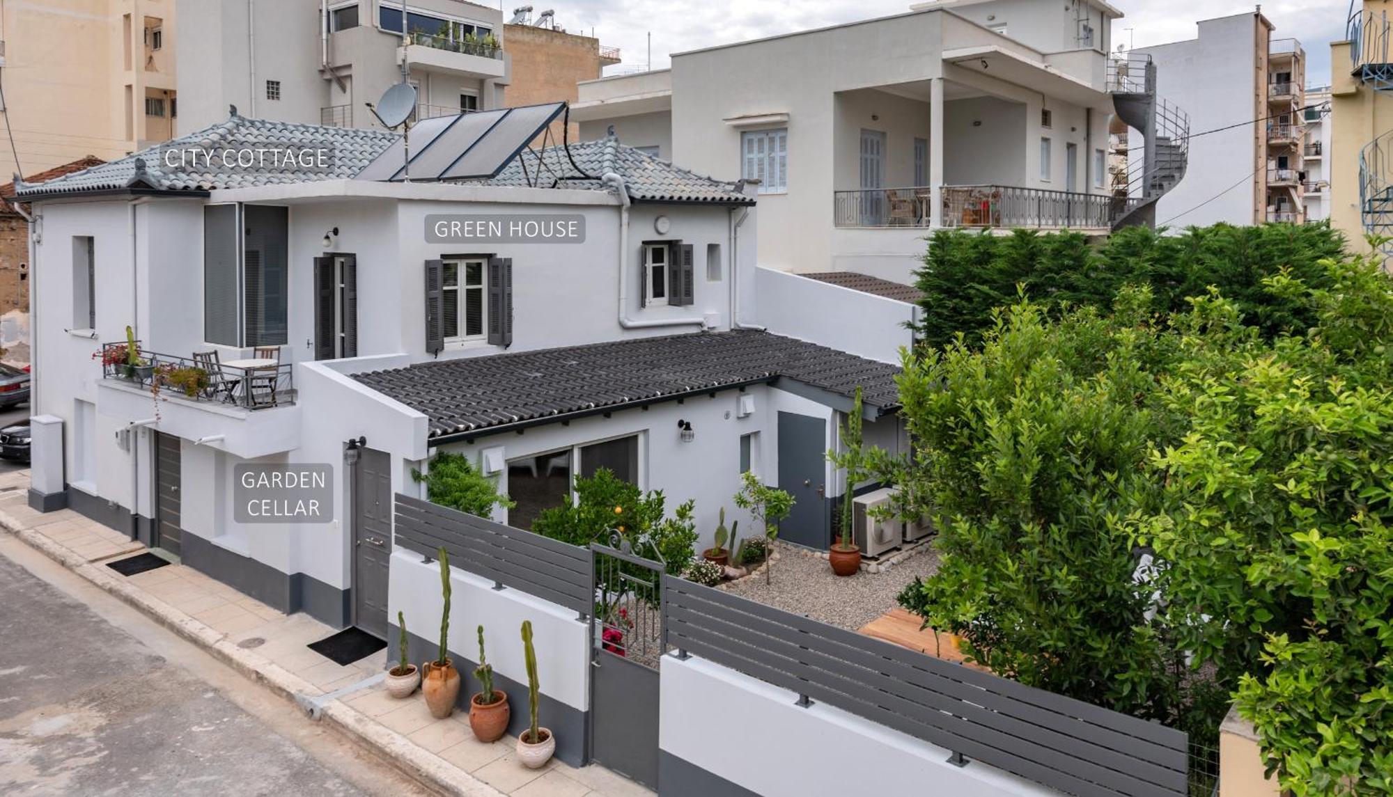 City Cottage - Kalamata Villas Extérieur photo